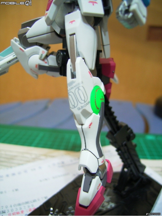 1/144 00鋼彈