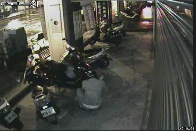 鎖上大鎖真的有用? 台北市羅斯福路六段治安真的很好? 防盜螺絲沒用?  報案沒用? 警察局對面偷兒無法無天!
