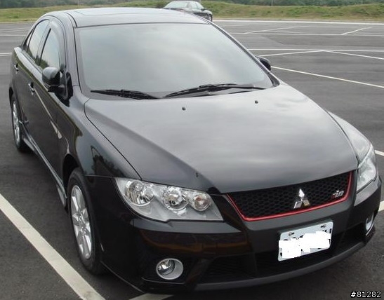 Lancer FORTIS 空力套件版 水箱罩紅色飾條分享