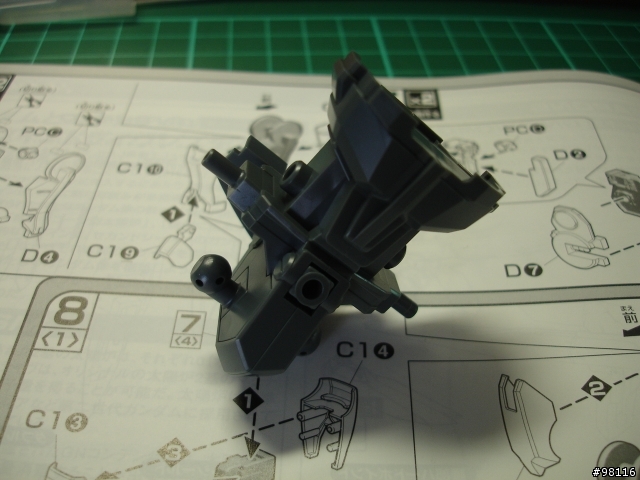 1/100 00 GUNDAM