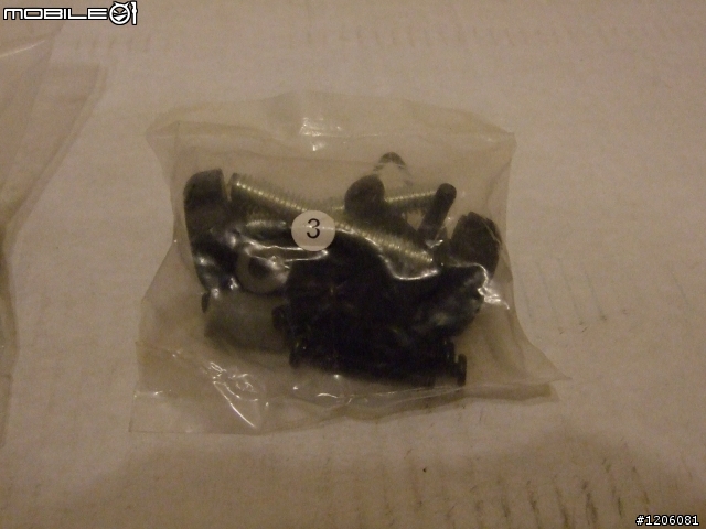 (開箱文)(補上新圖LG45FD合體)高貴不貴 不用破壞牆壁打洞 高品質電視架