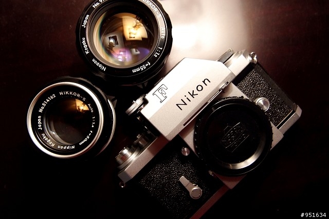 一代机皇 nikon F2