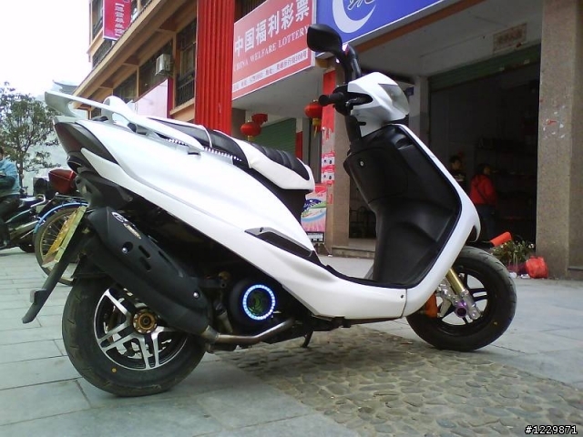 老車不死~ SV MAX 我的車 (稍前做的改動，HID +惡魔)