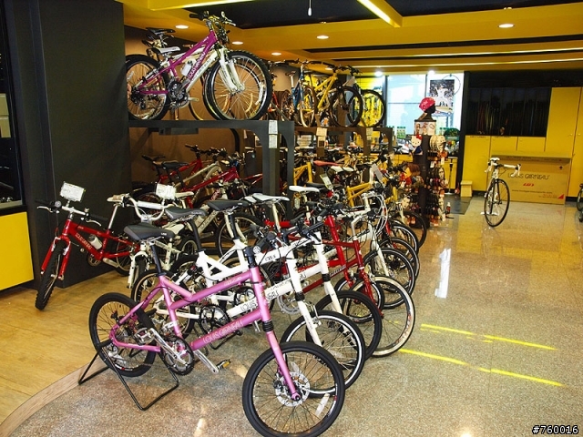 [分享]09年LOUIS GARNEAU CTR + 白色台灣微轉系統 (已追加白色微轉使用心得)