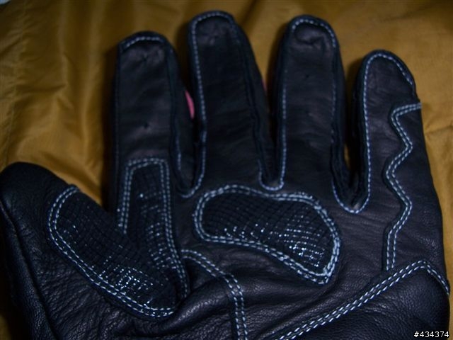 【開箱】KOMINE 競技手套 - GK-707 - EO SHORT CARBON GLOVES