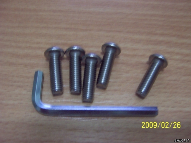 [簡短分享]GTR空濾白鐵內六角螺絲