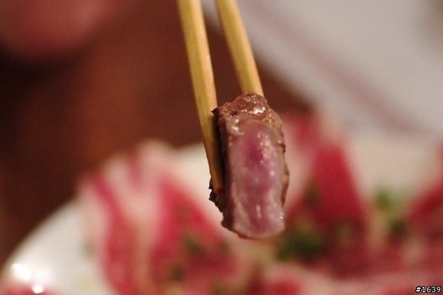 大口吃肉 快意人生 一番館食記