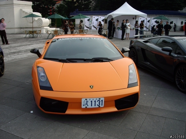 Lamborghini在中正紀念堂的發表會