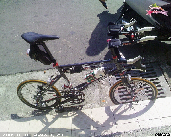 我的老天爺阿...北海岸風大到呆!!!!!(小徑輪 vs 公路車)