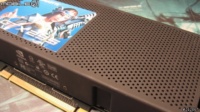 相隔三代的卡王，技嘉 NVIDIA GeForce GTX295 公板顯示卡