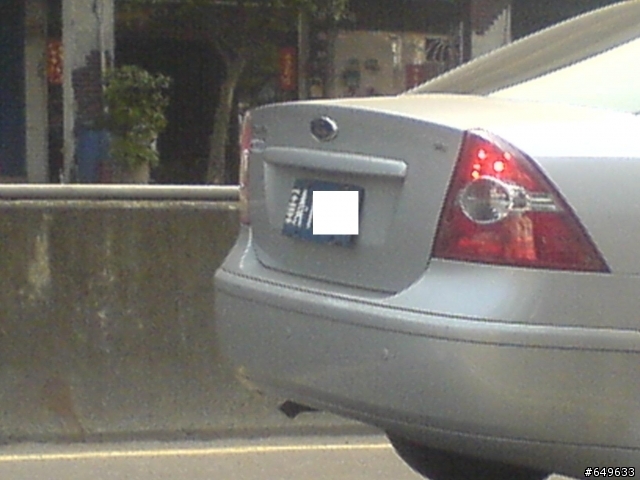 現在國軍的長官 車子都座那麼好的阿...