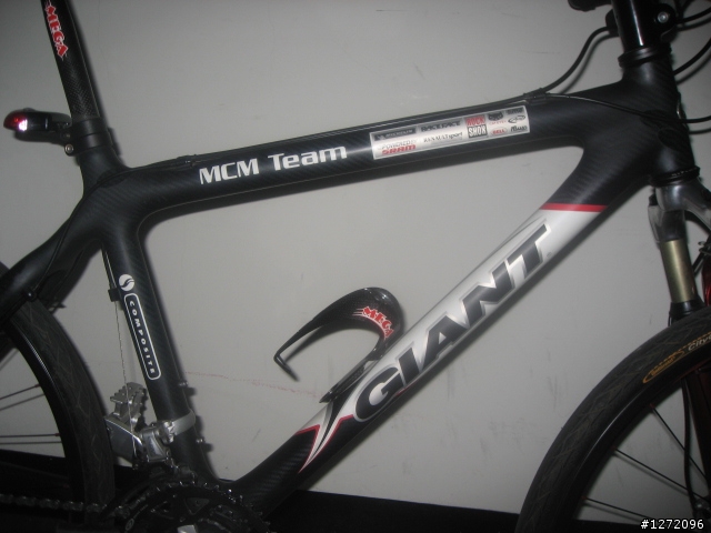 請問這是那一年份 Giant MCM TEAM  Carbon 車架