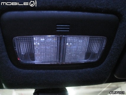 小鴨換室內燈..爆亮的食人魚LED