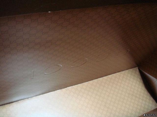 【分享】新買了一個GUCCI包來陪我短夾