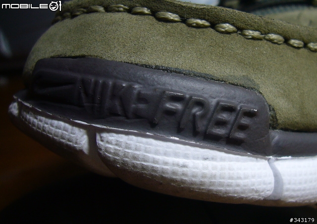 [分享] NIKE Free Hybrid Boot Premium 軍綠