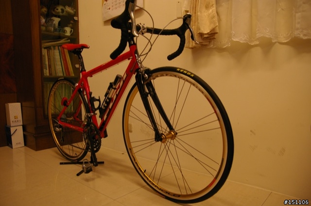 [分享]九速福利！！tiagra直上Campagnolo Khamsin輪組