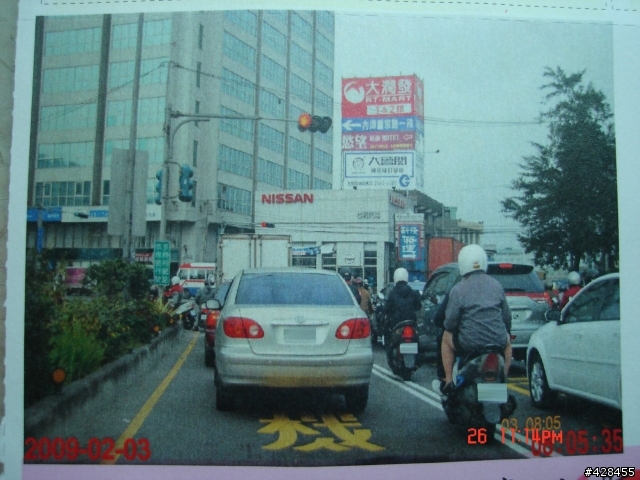 [分享]住汐止的大大們小心這個路段警察會偷拍拉~(有圖有真相!)