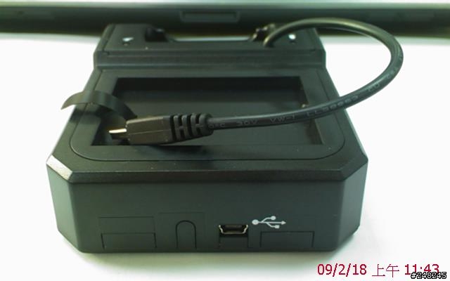 [分享] X1座充開箱文!(可同步傳輸資料及充第二顆電池)