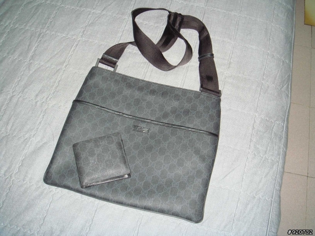 【分享】新買了一個GUCCI包來陪我短夾