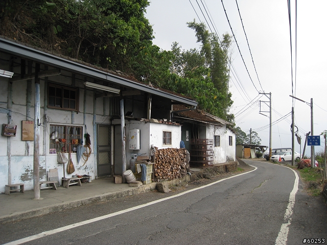 嘉義市 大華公路→石桌→奮起湖→阿里山公路→嘉義市