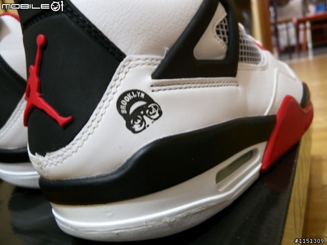 [開箱] Air Jordan 4 Retro "Mars"