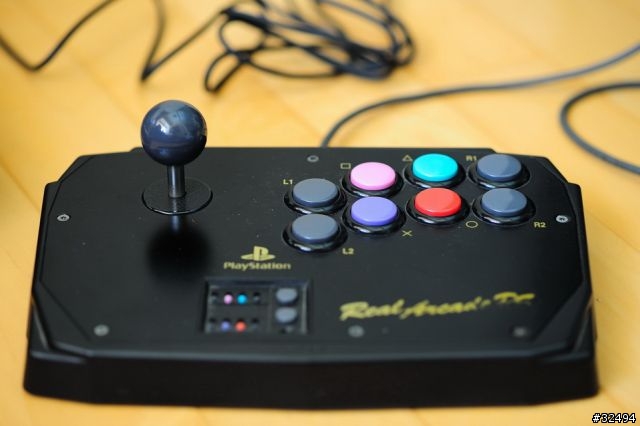[分享] Hori Real Arcade Pro.3 SA 收到囉^^