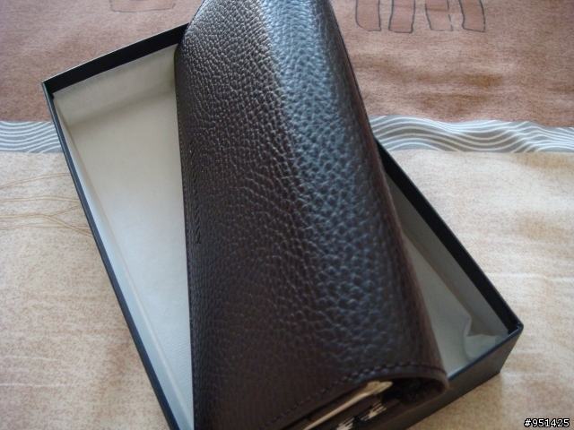 [開箱]最近買的Burberry長夾