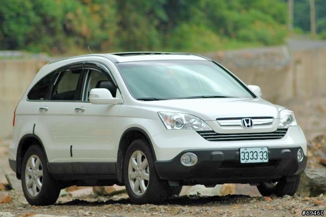 新款MERCEDES ML車頭和CRV 3採用相同的設計？