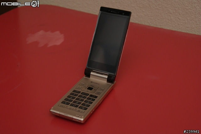 〓SoftBank 932SH 〓香檳金〓 不專業開箱分享