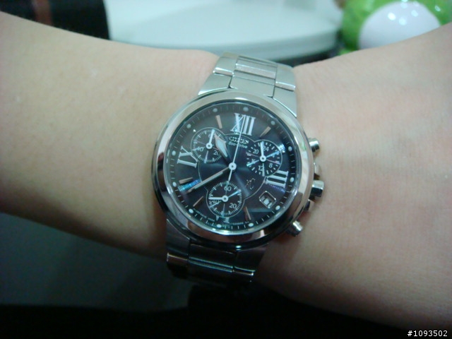 CITIZEN xC 傳奇光動能三環計時腕錶-(灰)