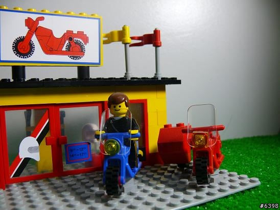 (LEGO)1980年代的古董樂高 Part1 摩托車維修展示場