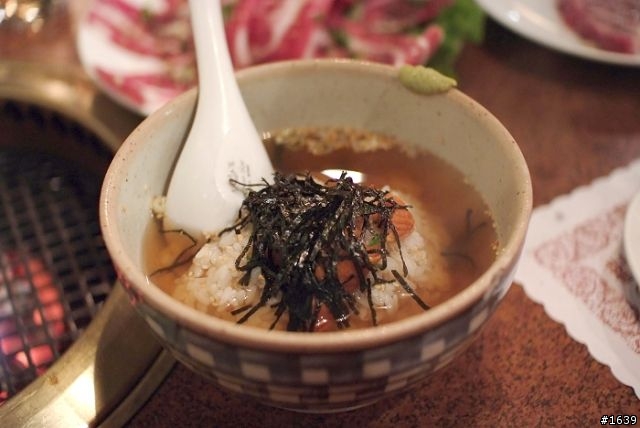 大口吃肉 快意人生 一番館食記