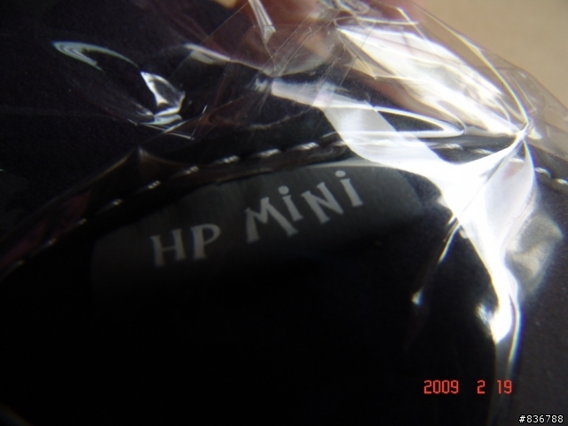 開箱分享--燒燒燒~~ HP Mini 2140 10吋超迷你時尚銀筆記