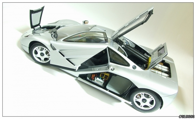 1:12 Ferrari ENZO & McLaren F1