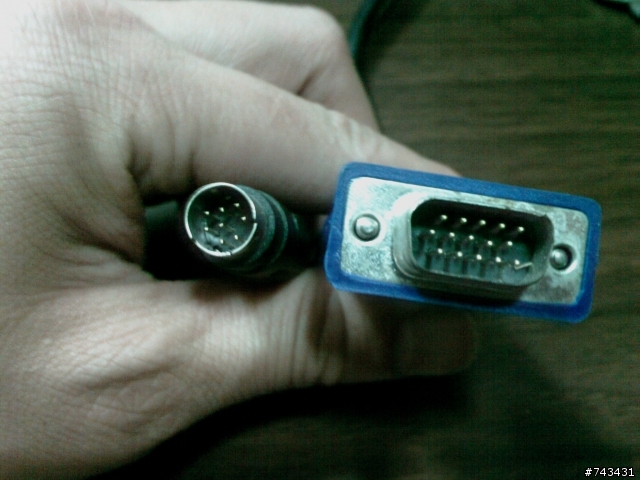 請問哪邊可以買D-Sub 15Pin轉 D-Sub 8Pin接頭(Mini-DIN)