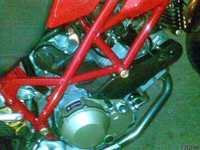 巧遇杜卡迪HYPERMOTARD