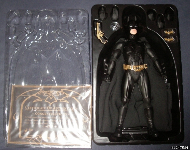 HOT TOYS BATMAN BEGINS 1/6 蝙蝠俠
