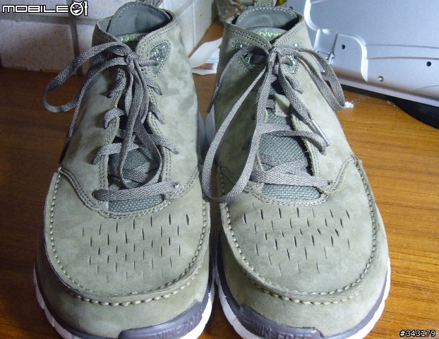 [分享] NIKE Free Hybrid Boot Premium 軍綠