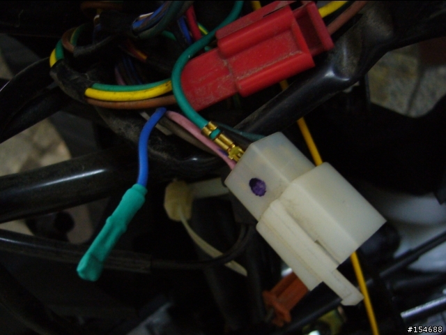 DIY 四期化油新勁戰改三段開關+前小燈開光+HID 6000K (加小燈線路教學)