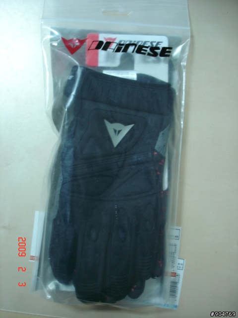 開箱? 開袋? ~低調的 Dainese 手套~