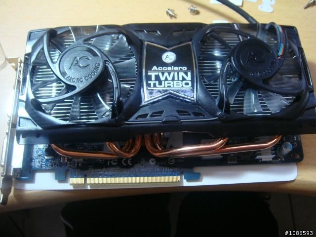 改裝9800GT TOP 鳳梨扇