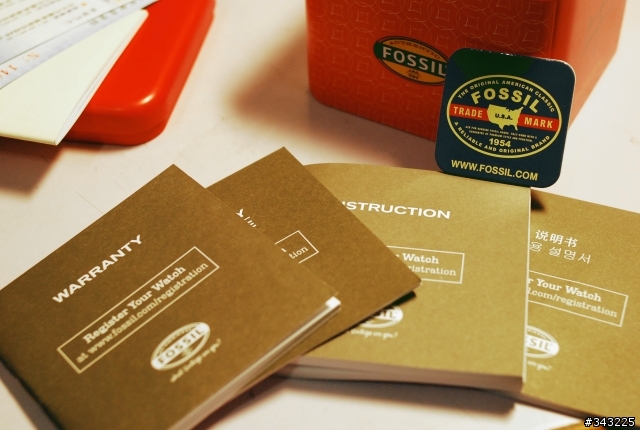 [簡單開箱] Fossil TWIST 半機械錶 ME-1001簡單分享~