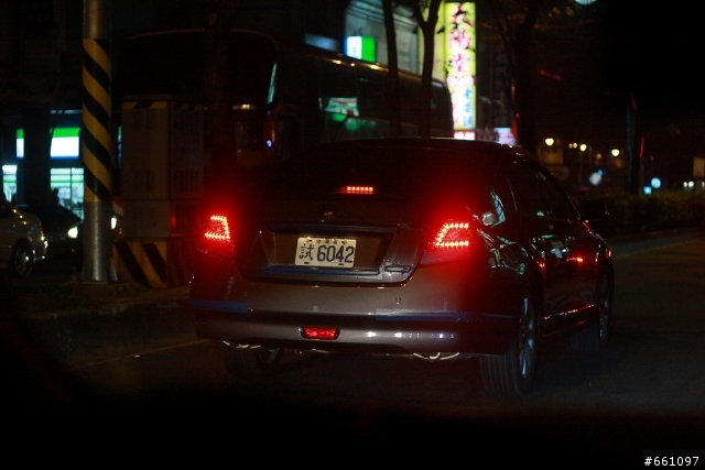 第一次拍到新車(沒人氣)