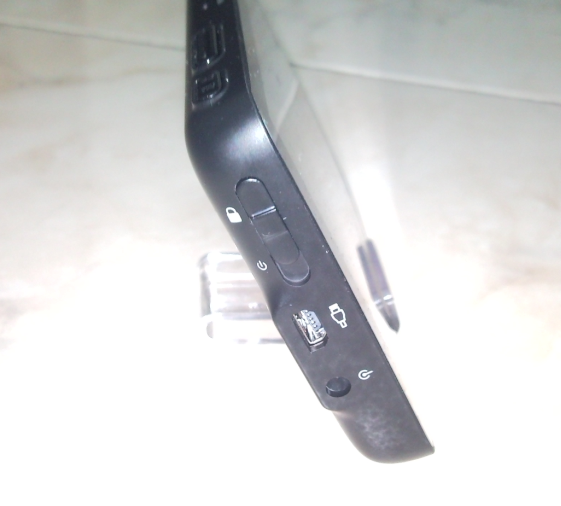 【開箱】歌美 X-690HD