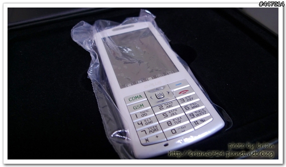 [不專業開箱] G-Plus GP700 雙膜雙卡雙待機 (CDMA+GSM)
