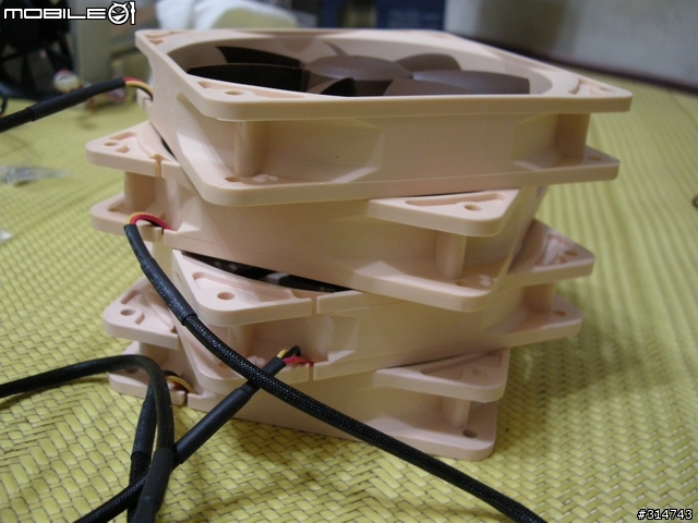 [開箱加DIY分享]PC-A17機殼散熱系統改裝