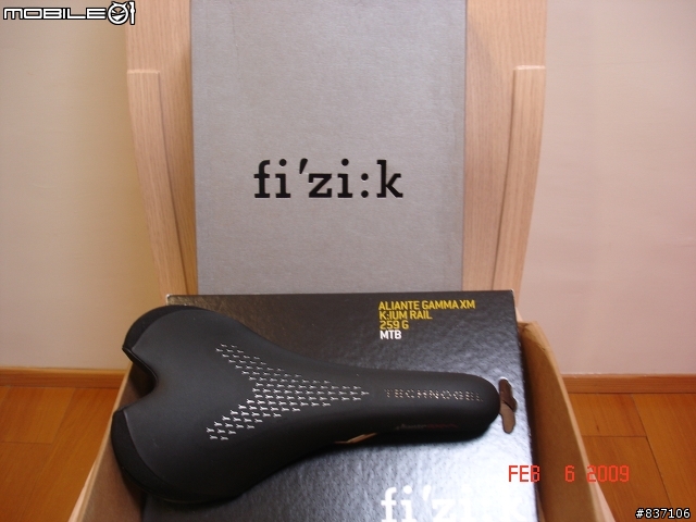 [分享] Fi'zi:k(Fizik) Aliante Gamma XM坐墊