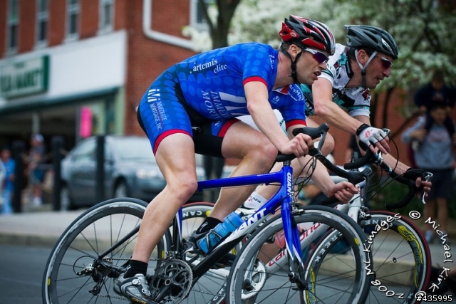 「分享」好用網站及各種名車的精彩圖片