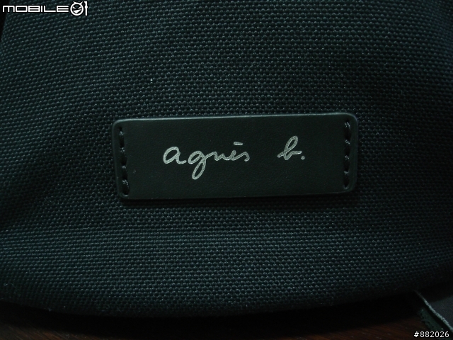 [分享]第一個 agnes b 包包入手啦!!!!![補個實際揹的圖]
