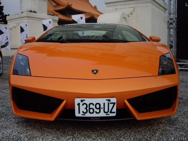 Lamborghini在中正紀念堂的發表會